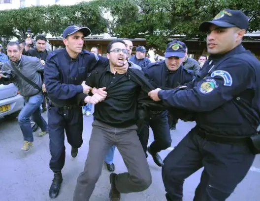 اعتقالات بالقوة في حق مناضلين ونقابيين بالعاصمة الجزائرية