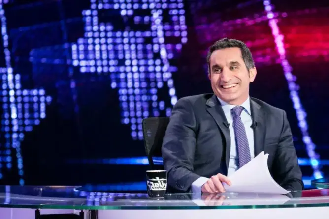 “دليل الديمقراطية” البرنامج الجديد لباسم يوسف يقدمه بالانجليزية