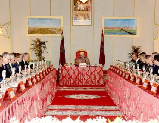 هؤلاء صادق المجلس الوزاري على تعيينهم سفراء وعمالا