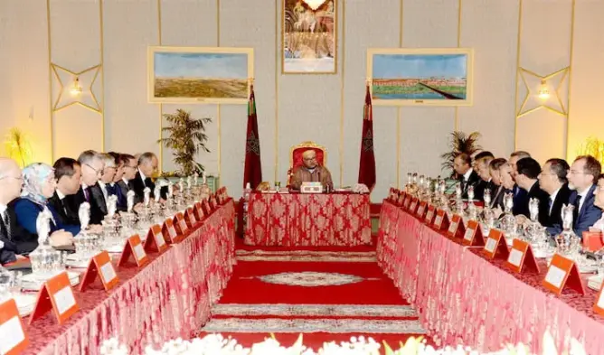 هؤلاء صادق المجلس الوزاري على تعيينهم سفراء وعمالا