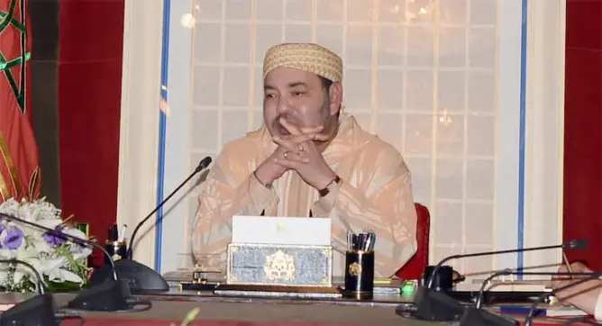 بلمختار يشدد على تدريس المواد العلمية باللغات الأجنبية والملك يحذر من الاستلاب