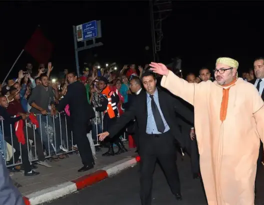 عاجل.. الملك يصل العيون وسيترأس بها مجلسا وزاريا ويستأنف تدشين مشاريع