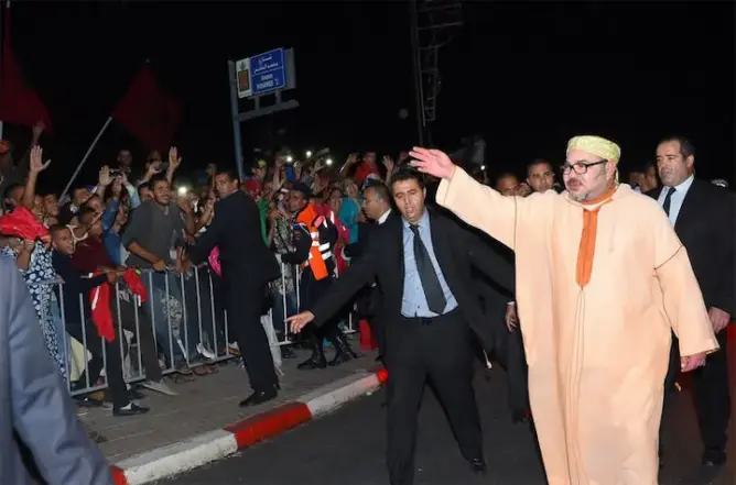 عاجل.. الملك يصل العيون وسيترأس بها مجلسا وزاريا ويستأنف تدشين مشاريع