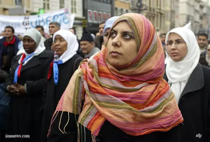 الحكومة الفرنسية تطلق حملة ضد الإسلاموفوبيا
