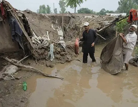 مقتل 79 شخصا جراء الأمطار الموسمية الغزيرة بباكستان