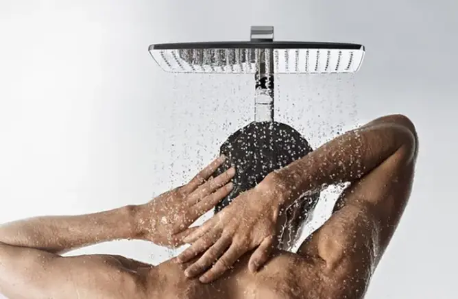 كم مرة ينبغي على الإنسان أن يستحم أسبوعيا؟