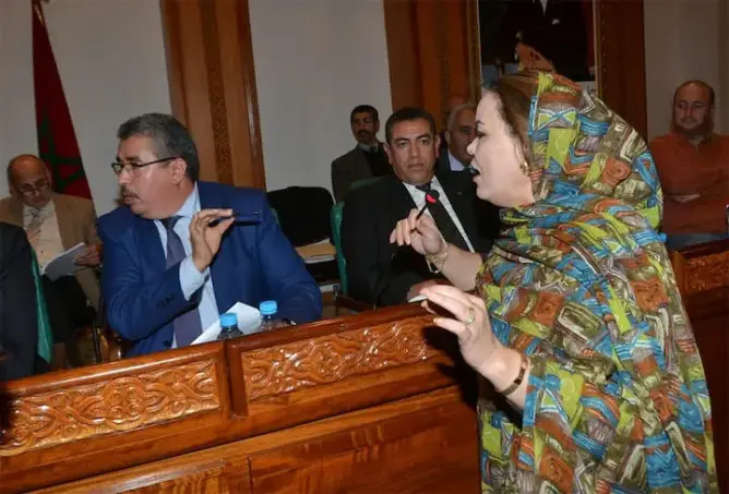 “بيجيدي” يقاضي مستشارة من “البام” ويوضح: أتراسي تشاجر مع ابنة عمه