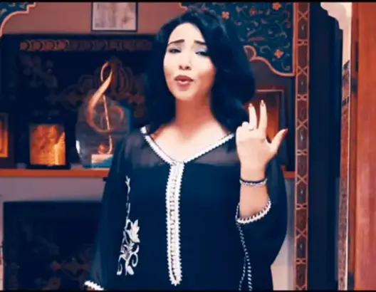 “خلاني” جديد الفنانة المغربية سلمى العلوي