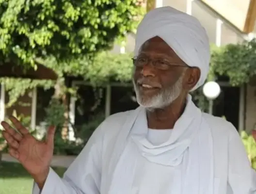 المفكر الإسلامي السوداني  حسن الترابي في ذمة الله