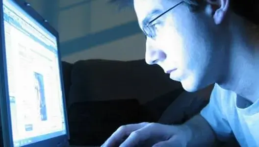 مشاهدة الأفلام الإباحية تتجاوز 4 مليارات ساعة