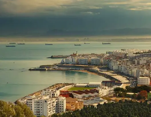 الخارجية الأمريكية تحذر رعاياها من السفر إلى الجزائر