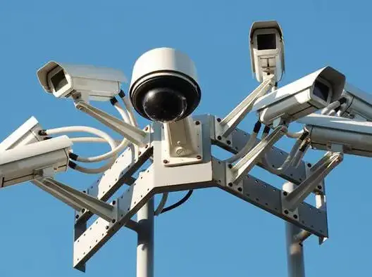 بدأ تركيب كاميرات المراقبة بشوارع طنجة