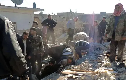 مقتل 20 شخصا بينهم أطفال في ضربات جوية على مستشفى بحلب