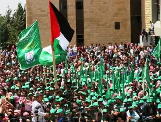 “حماس” تفوز بانتخابات جامعة “بيرزيت” وتوقعات بحملة اعتقالات