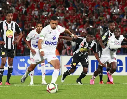 الوداد يواصل تألقه قاريا ويتأهل لدور المجموعتين بتعادله مع مازيمبي
