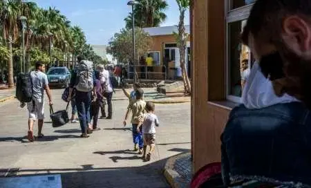 جريدة إسبانية: مثليون مغاربة في مليلية يطالبون باللجوء
