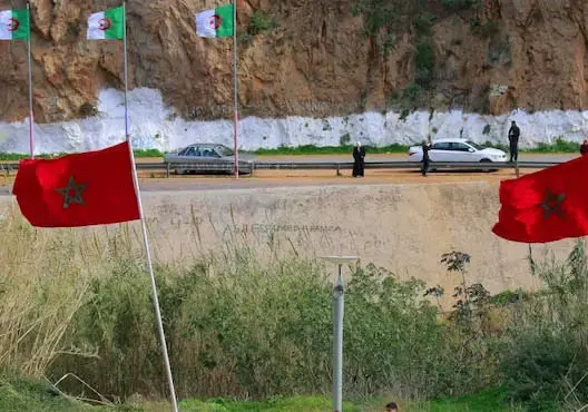 الشيوخ والمقدمين يدخلون على خط مراقبة الحدود مع الجزائر