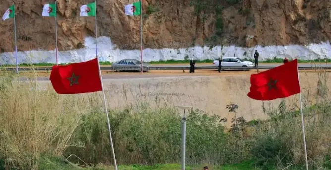 الشيوخ والمقدمين يدخلون على خط مراقبة الحدود مع الجزائر