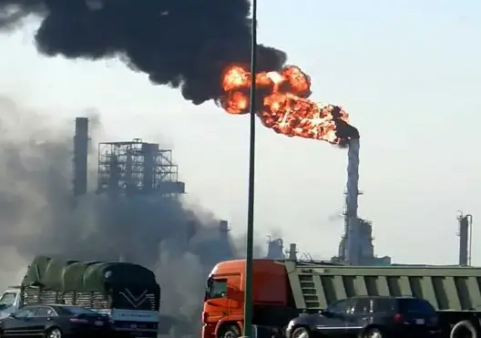 مصرع 12 شخصا في حريق بأحد المصانع بالسعودية