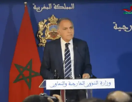 مزوار يتباحث في اسطنبول مع عدد من الوزراء الأفارقة