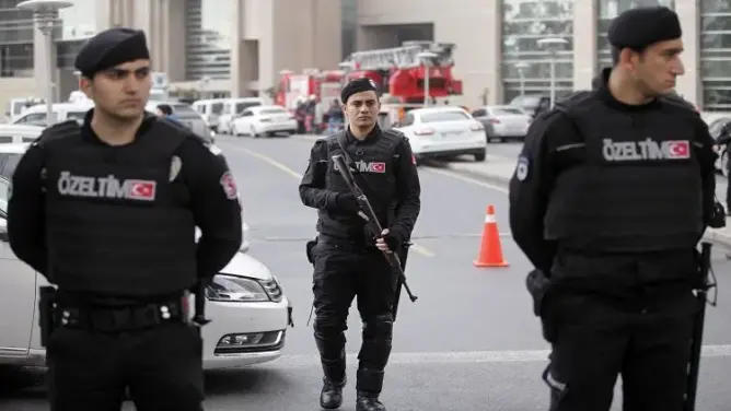 قتيل و47 جريحا في اعتداء بسيارة مفخخة بتركيا