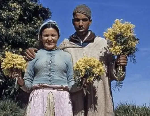 إليك 10 صور تظهر كيف كان الأزواج المغاربة في الماضي