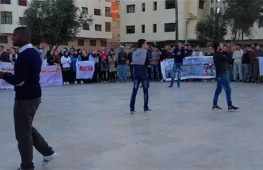 أمن طنجة يمنع بالقوة وقفة تضامنية مع “طلاب تطوان” المعتقلين (صور)