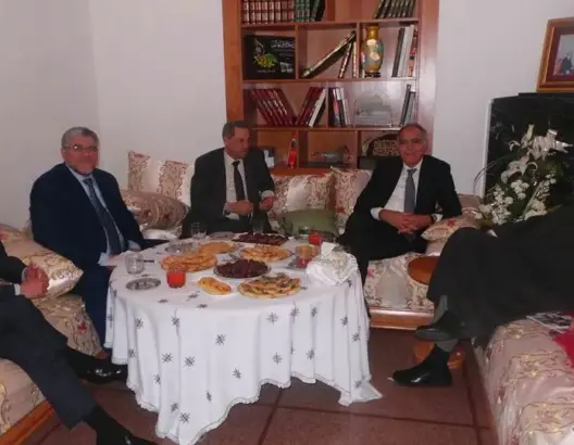 قادة الأغلبية يجتمعون في بيت ابن كيران لوضع حد لـ”أزمة بوسعيد”