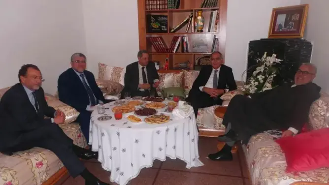 قادة الأغلبية يجتمعون في بيت ابن كيران لوضع حد لـ”أزمة بوسعيد”