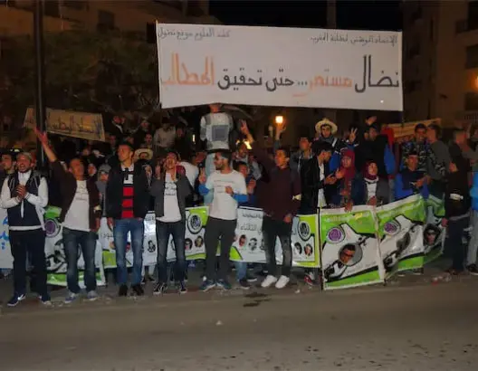 أحكام بالسجن النافذ على طلبة تطوان وسط إغماءات واحتجاجات (صور)