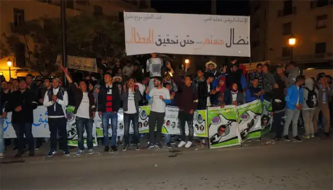 أحكام بالسجن النافذ على طلبة تطوان وسط إغماءات واحتجاجات (صور)