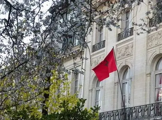 فرنسا تدين بشدة “العمل المخزي” الذي استهدف سفارة المغرب بباريس
