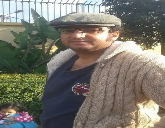 السلطات المصرية تحتجز مخرجا مغربيا وتمنعه من دخول أراضيها