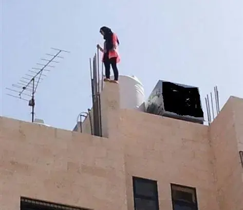 امرأة تضع حدا لحياتها بأرفود بالانتحار من فوق سطح سكنها