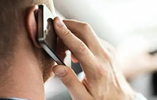 دراسة حديثة للحكومة الأمريكية: استخدام الهاتف قد يصيبك بالسرطان