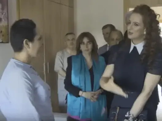 الأميرة للا سلمى تضع الحجر الأساس لبناء المركز الجهوي للأنكولوجيا بالعيون