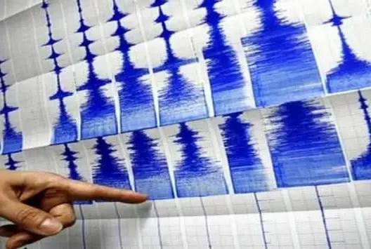 80 جريحا في هزة أرضية متوسطة بالجزائر