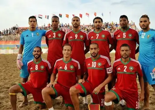 أسود كرة القدم الشاطئية يتأهلون لنصف نهائي البطولة العربية