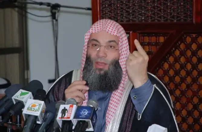 محكمة الانقلاب تبرئ الشيخ السلفي محمد حسان من التهم الموجهة له