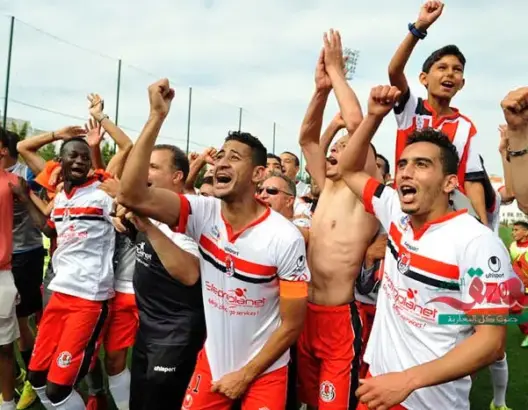 الفتح يهزم طنجة وينتزع صدارة البطولة من الوداد