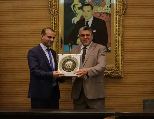 الرميد يسلم درع الوزارة لنائب وكيل الملك بفاس