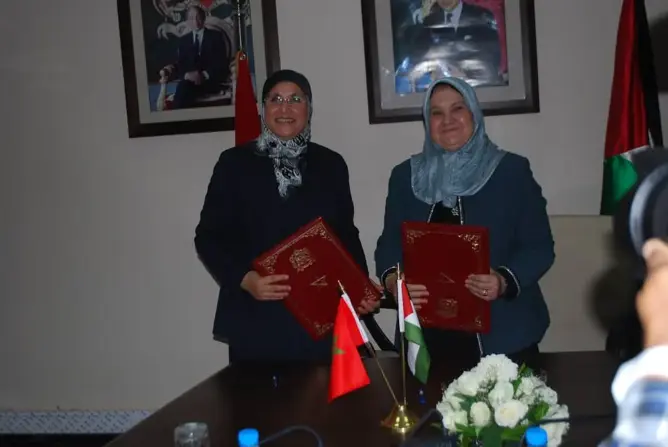 الحقاوي توقع مذكرة تفاهم للتعاون في مجال حقوق المرأة مع نظيرتها الفلسطينية