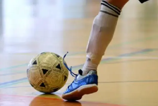 الجامعة تحدد موعد سحب قرعة كأس العرش لكرة القدم داخل القاعة