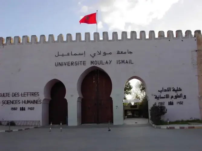 رئيس جامعة مكناس: الأمن كان على علم تام بحيثيات ما يقع لشيماء لحظة حلق شعرها
