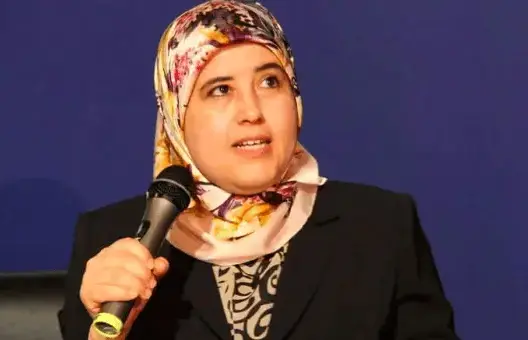 المصلي تلتقي عميد كلية العلوم بمكناس للاطلاع على تفاصيل قضية حلق شعر “شيماء”