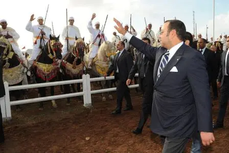 الملك محمد السادس يتوج بلقب “أفضل مالك للخيول” لسنة 2015