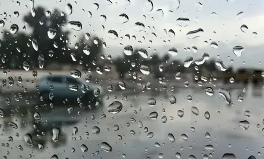 أجواء غائمة وقطرات مطرية في أغلب مناطق المملكة اليوم السبت