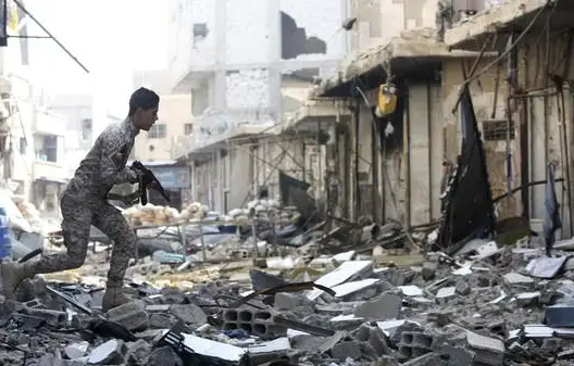 أكثر من 70 قتيلا في معارك بين الجيش السوري والجهاديين جنوب حلب