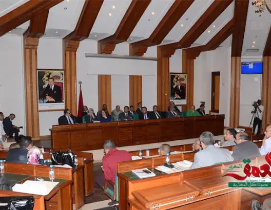 “البام” ينسحب من دورة مجلس الرباط بحجة جديدة والهدوء يعم أشغال الجلسة