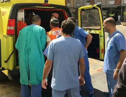 مقتل مستوطنة وجرح آخر بعملية طعن بالخليل واستشهاد المنفذ